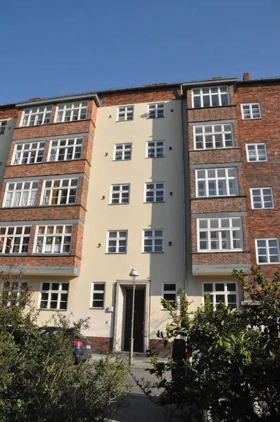 Nachmieter gesucht! 2-Zimmerwohnung ohne Aufzug! — photo 1